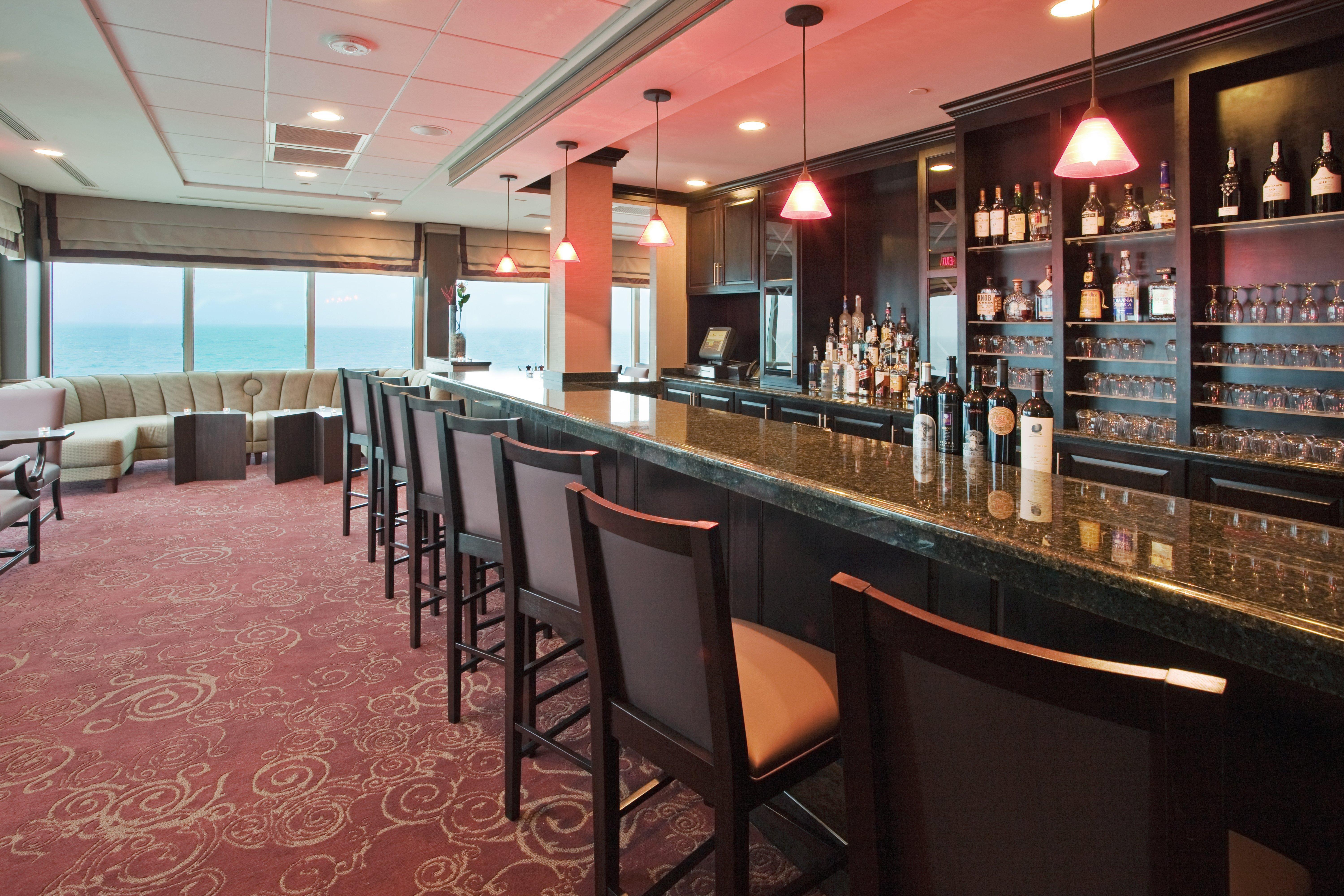 Holiday Inn & Suites Virginia Beach - North Beach By Ihg Exterior photo