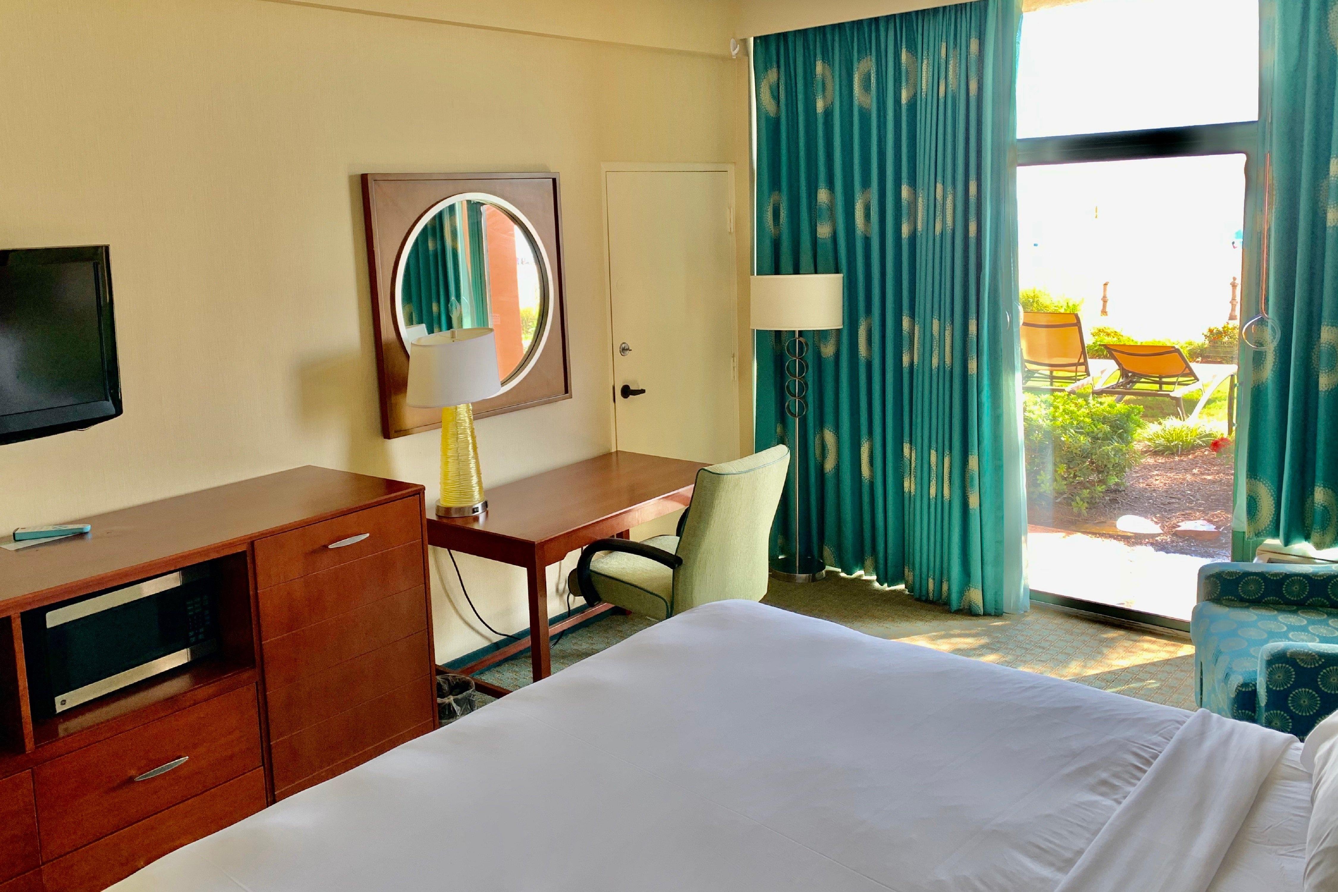 Holiday Inn & Suites Virginia Beach - North Beach By Ihg Exterior photo