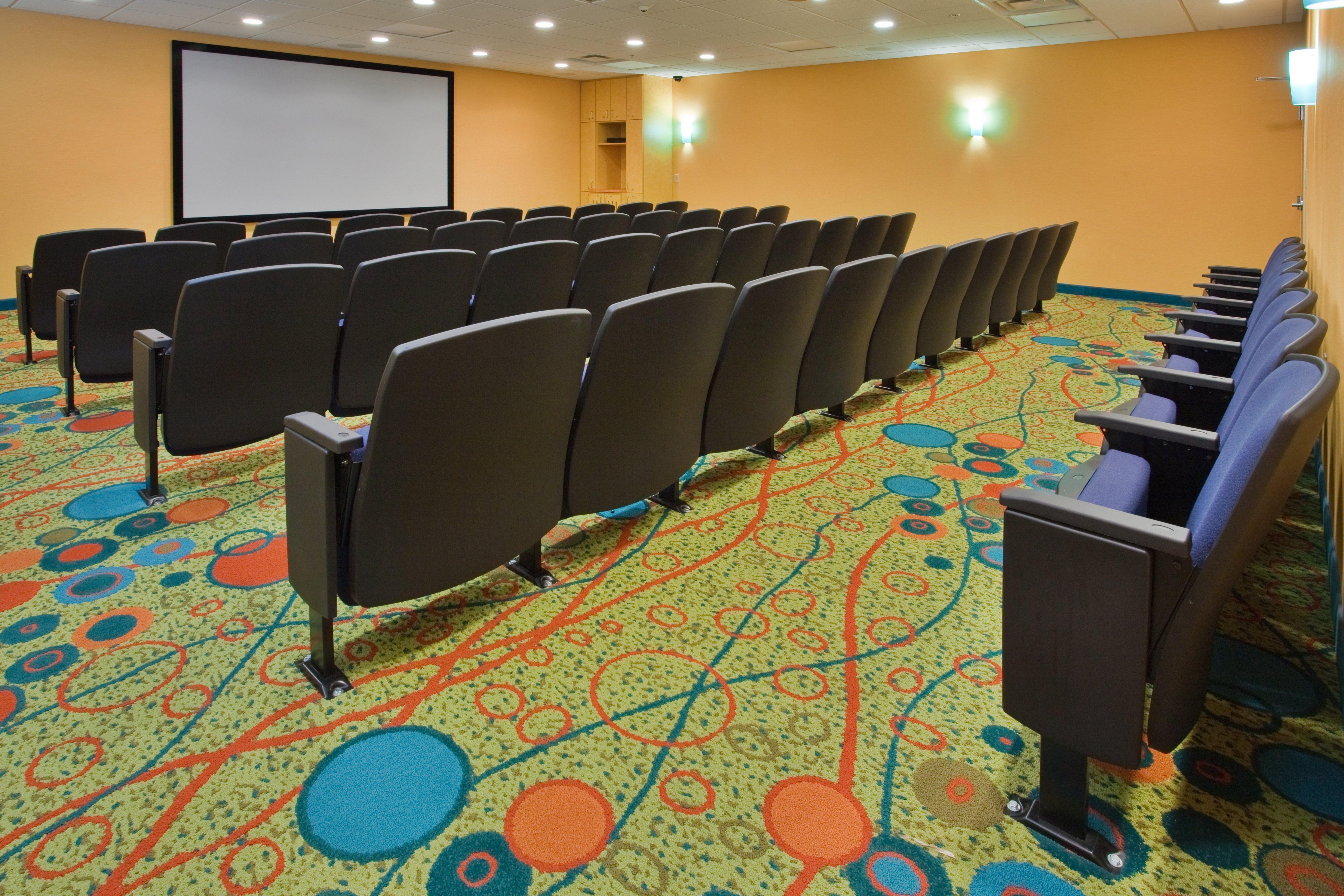 Holiday Inn & Suites Virginia Beach - North Beach By Ihg Exterior photo